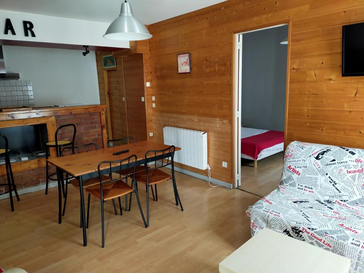 Agreable Appartement De 48 M² En Rdc 라루브불 외부 사진
